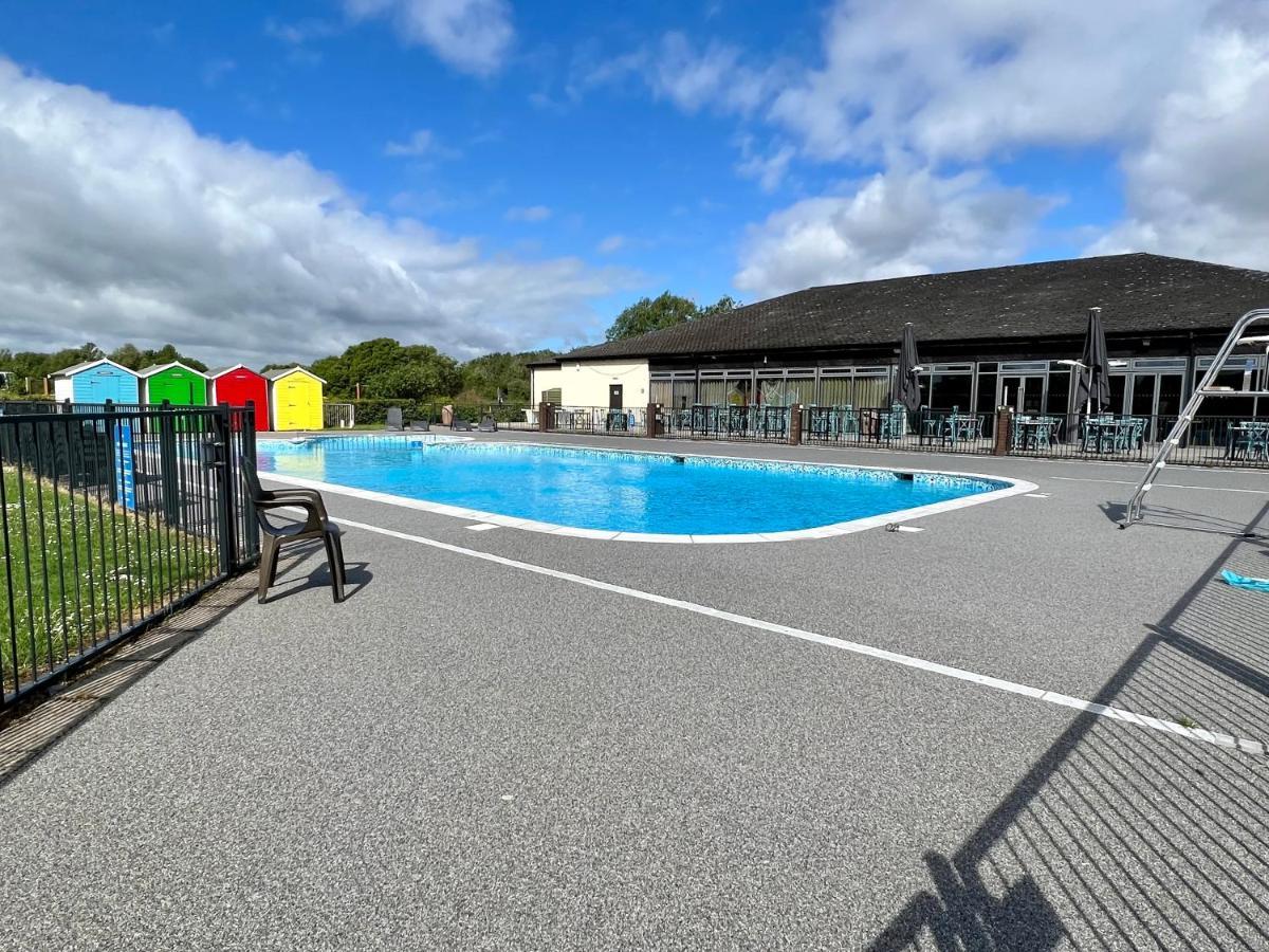 Villa Bell Ame South Cerney Esterno foto